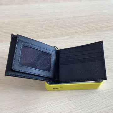 나이키 천연 가죽 이단 접이식 지갑 블랙