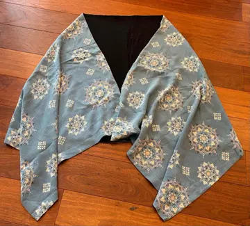 에리슈 파란색 꽃무늬 블랙 컬러 양면 숄 스톨