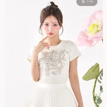 다리치 비쥬 플라워 니트탑 화이트 프리 사이즈
