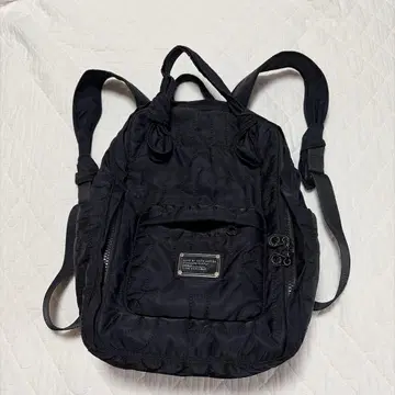 마크제이콥스 블랙 퀼팅 백팩