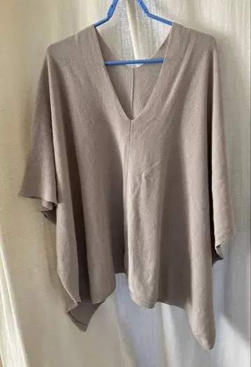 고쉬 컴팩트 트위스트 리브 베스트 판초