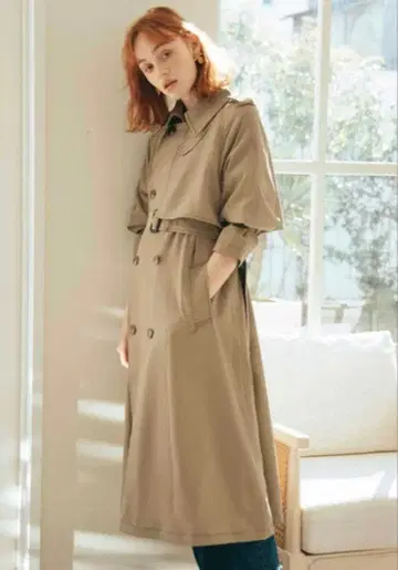 베이지 트렌치코트 허리 벨트 포함