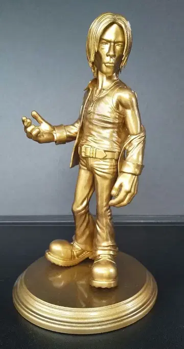 히무로 쿄스케 피규어 브론즈 컬러ver.