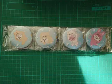 SKZ TOYWorld 특전 캔 배지 세트