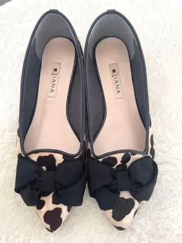 [ 새상품급 ] DIANA 레오파드 플랫슈즈 23cm 다이애나 펌프스