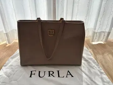 새상품급 FURLA 토트백 베이지