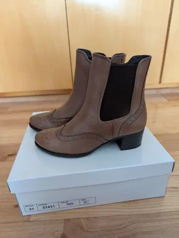 미사용 새상품 모드카올 브라운 사이드 고어 부츠 가죽 22.5