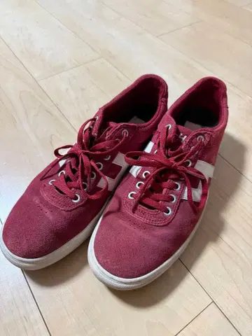 HUF 빨간색 스웨이드 스니커즈