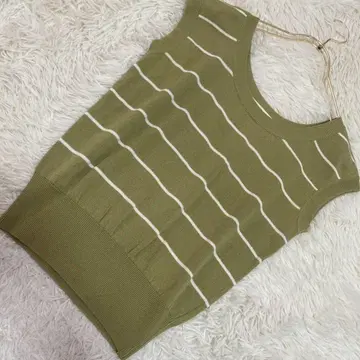 Lui chantant 프렌치 슬리브 니트 피스타치오 38 보더