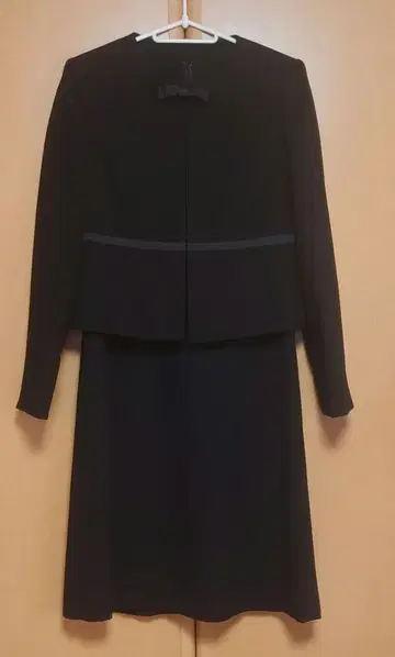 새상품급 블랙스 원피스 수트 세트 리본 포함