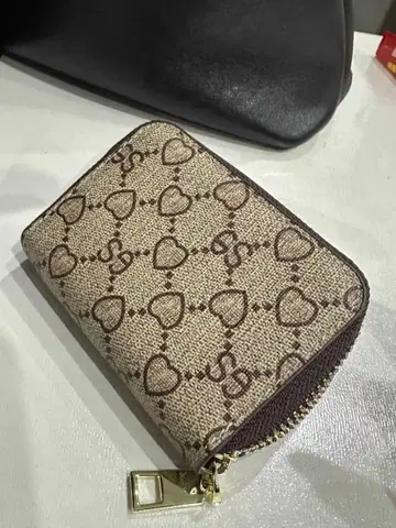 하트 패턴 코인 케이스