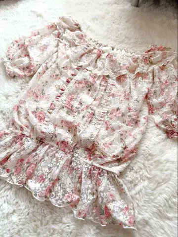 레어 LIZLISA 파워넷 꽃무늬 상의