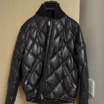 THE CRIMIE 다이아몬드 퀼트 가죽 다운 자켓 M