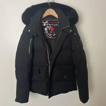 무스 너클스 블랙 다운 자켓