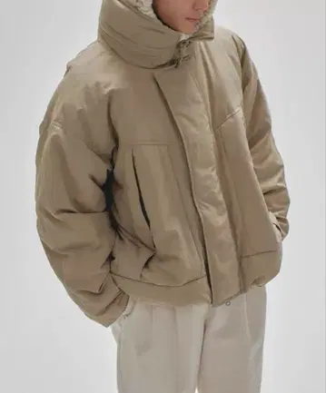 택 포함 TODAYFUL 몬스터 다운 재킷 올리브 36