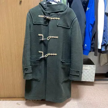 올리브 그린 더플 코트 후드 부착