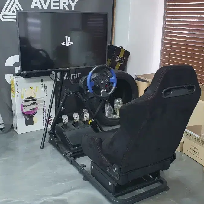 심레이싱 트러스트마스터+ PS4 거치대 +LGTV