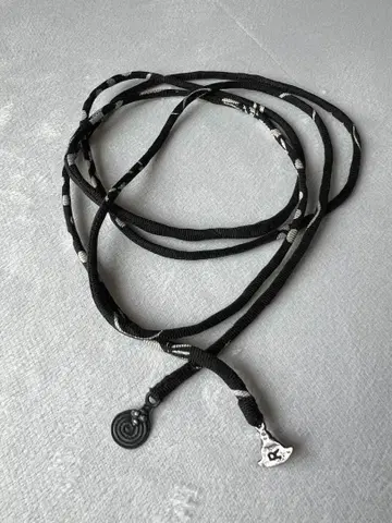 45R 실크 트윌 리본 미사용 블랙 계열 레어