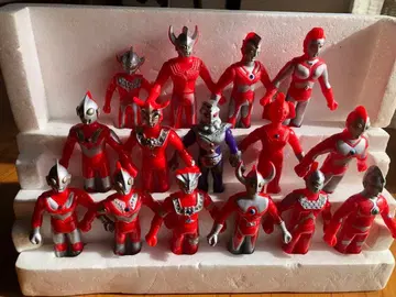 울트라맨 패밀리 피규어 집결 울트라 히어로 15 반다이 1988