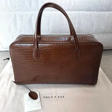 TOUT Y EST 투티에 SAC LOQUET 악어 핸드백