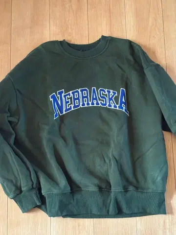 CPCM NEBRASKA 자수 맨투맨 L 사이즈