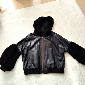 후드 부착 가죽 자켓 블랙