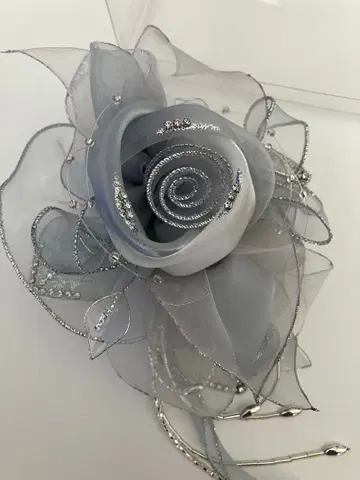 실버 쉬폰 로즈 브로치
