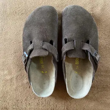 다크 브라운 스웨이드 클로그 샌들