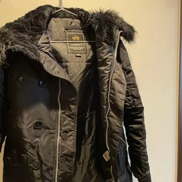 블랙 밀리터리 자켓 SMALL