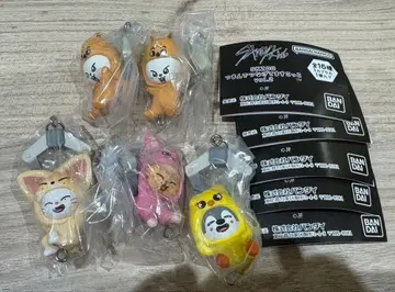 SKZOO 츳만데츠나게테마스코토 가챠