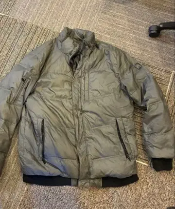 그레이 다운 자켓 스탠드 카라