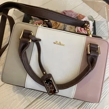 새상품급 Clelia 클레리아 숄더백