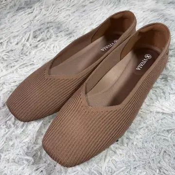 미사용품 VIVAIA 스퀘어토 플랫 펌프스 39.5