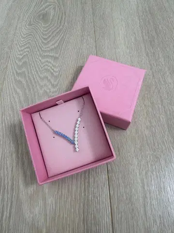 SWAROVSKI 스와로브스키 목걸이