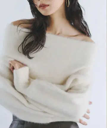 anuans 라쿤 폭스 오프숄더 니트 풀오버