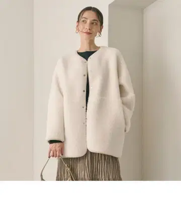 새상품급 BEAUTY&YOUTH 보아 x 페이크 무스탕 리버서블 자켓