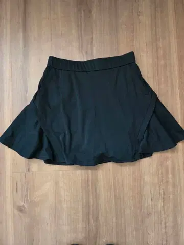 잭 버니 블랙 플레어 스커트