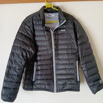 FILA 블랙 다운 자켓 M 사이즈