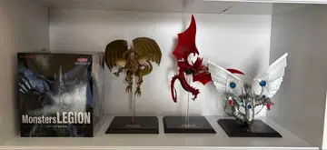 유희왕 삼환신 오시리스 오벨리스크 라 피규어 세트