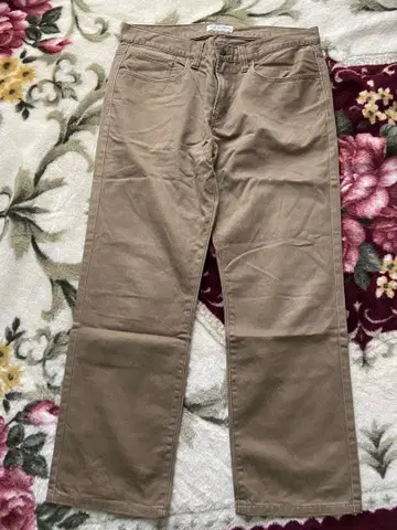 구제 의류 Real Standard 베이지 치노 팬츠