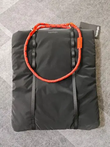 [ Topologie Cloud Shopper ] 토트백 블랙