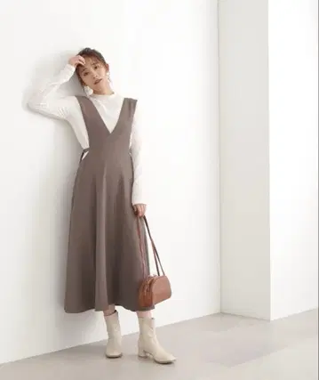 N 내추럴 뷰티 베이직 사이드 버클 오버롤 스커트