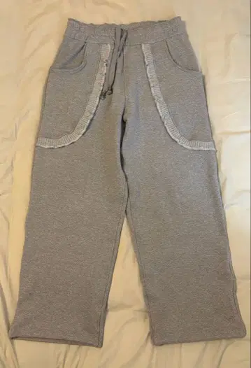 NICK GEAR 프릴 스웨트 팬츠