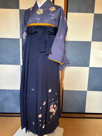 네이비 컬러 하카마 스타일 꽃무늬 자수