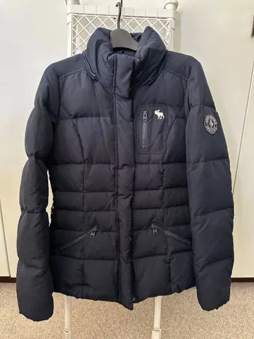 네이비 다운 자켓 후드 부착