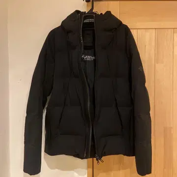 미즈사와 다운 셔틀 블랙 후드 부착 다운 자켓