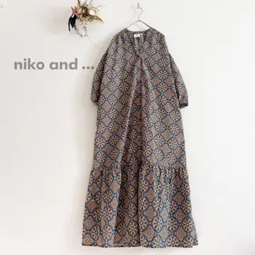 니코앤드 롱 원피스 에스닉 멀티 컬러 7부 소매 얇은 소재