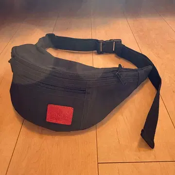 블랙 바디백 웨스트 파우치