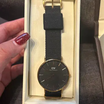 다니엘 웰링턴 블랙 시계