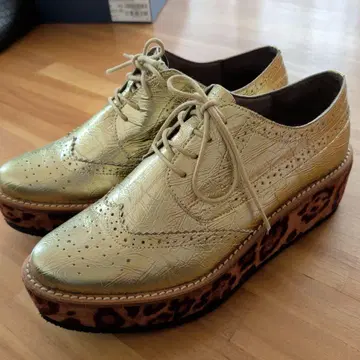 KISCO 골드 레오파드 플랫폼 신발